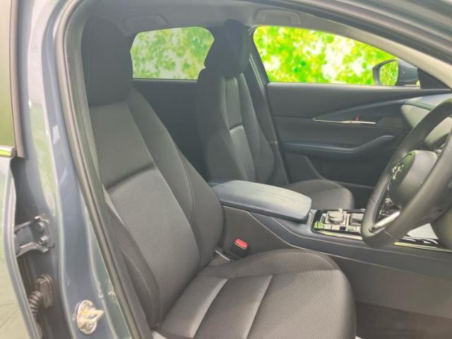 「この車の写真をもっと見たい」「状態が気になる」「この装備はついている？」どんな小さな疑問でもお気軽にお問い合わせください！