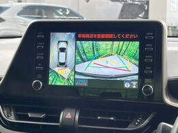 【パノラミックビューモニター】専用のカメラにより、上から見下ろしたような視点で360度クルマの周囲を確認することができます☆死角部分も確認しやすく、狭い場所での切り返しや駐車もスムーズに行えます。