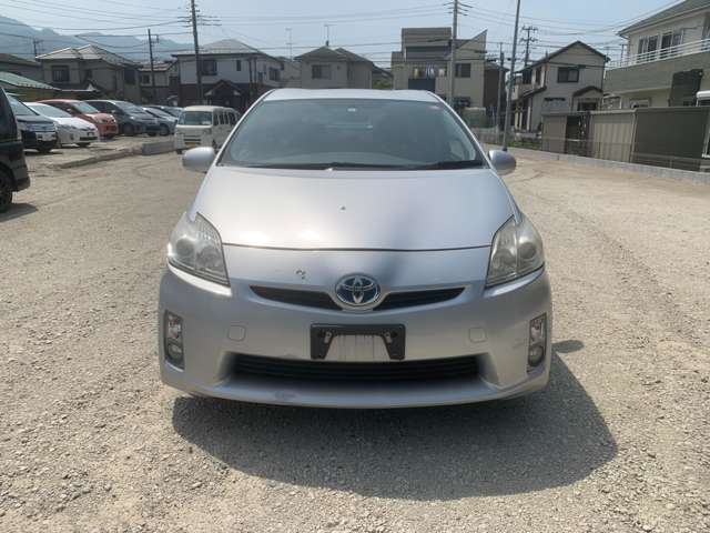 車の下部分も大きな傷はございません。