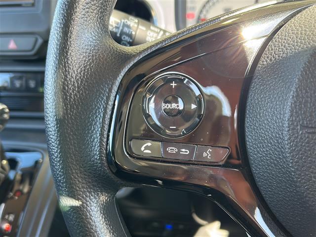 【運転席操作部】快適なドライブを楽しむための機能が装備されています！運転席から触れるので、使いやすいです！除菌プランいれていただくと、さらに清潔で安心していただけます！