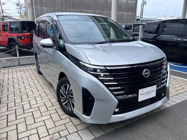 納車後の『保証整備』などもお近くの「日産ディーラーサービス工場」にてお受けいただけます。