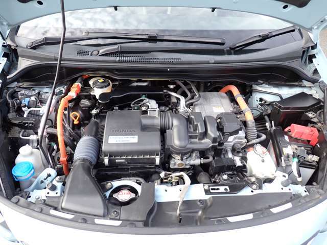 エンジンは快調です！お車の事なら、何でもお気軽にご相談下さい！