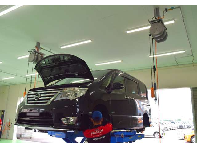 ご納車までの整備時、お車の消耗品を新品に交換する基本プランです。国家資格保有の整備士が、お客様の大切なお車を安心してお乗り頂けるよう責任を持って整備させて頂きます。