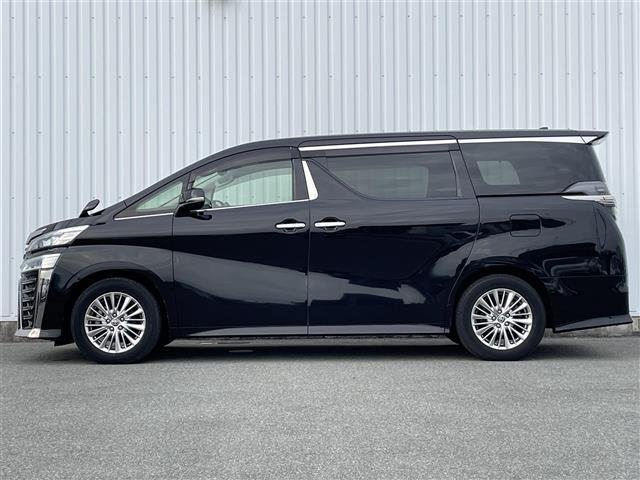 【左】『外装；左側』の画像になります。写真の内容に関してご不明点、ご質問等がございましたらお気軽にガリバー店舗までお問い合わせください。