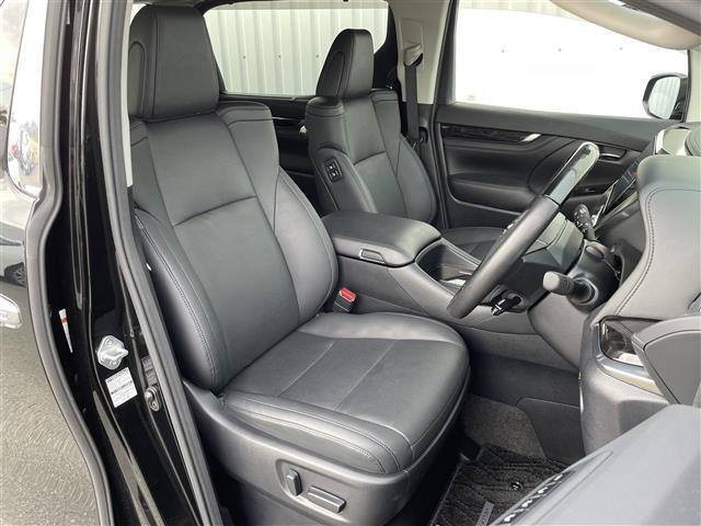 【運転席】『運転席周辺』の画像になります。写真の内容に関してご不明点、ご質問等がございましたらお気軽にガリバー店舗までお問い合わせください。