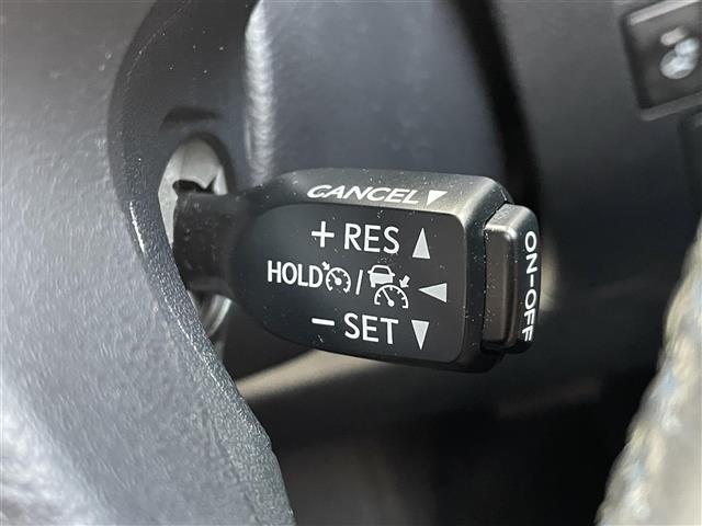 【運転席操作部】『運転席周辺の装備』の画像になります。快適なドライブを楽しむための機能が装備されています！運転席から触れるので使いやすいです！