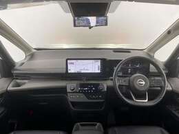 【インパネ全体】全方位で視界が広く、高い目線で運転もしやすいです！