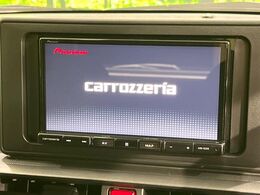 【ナビゲーション】目的地までしっかり案内してくれる使いやすいナビ。Bluetooth接続すればお持ちのスマホやMP3プレイヤーの音楽を再生可能！毎日の運転がさらに楽しくなります！！