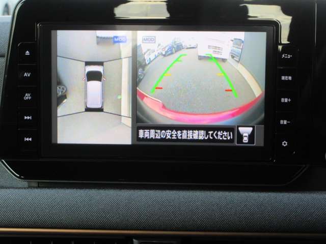 〔MOD付アラウンドビュー〕自車を上から見下ろす様な映像が映し出される全周囲型アラウンドビューモニターには移動物検知も付いており車庫入れも安心楽々ですね！