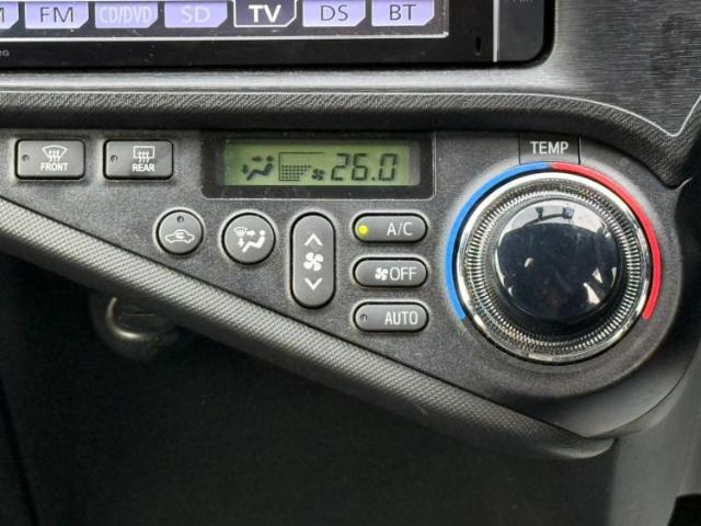 WECARSの展示場では実際に見て、触ってお車をお選びいただけます！知識の豊富な営業スタッフが様々なカーライフをご提案いたします！
