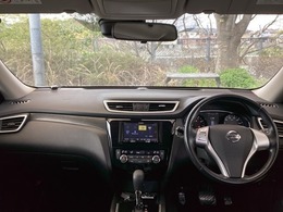 フロントガラスが大きく、ワイドな視界で運転もしやすくなるように、設計されています。