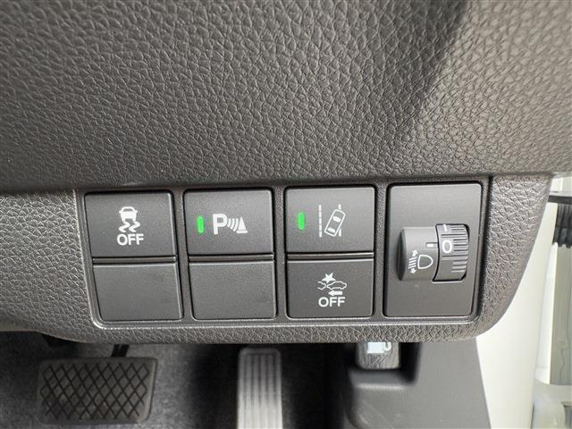 ”向陽自販　本店・IMPORT店”〒761-8083 香川県高松市三名町385 TEL:087-888-3333 FAX:087-889-1331 高松中央I.C.から約15分、高松檀紙I.C.から約20分、高松西I.C.から約20分 【営業時間】9：00～19：00