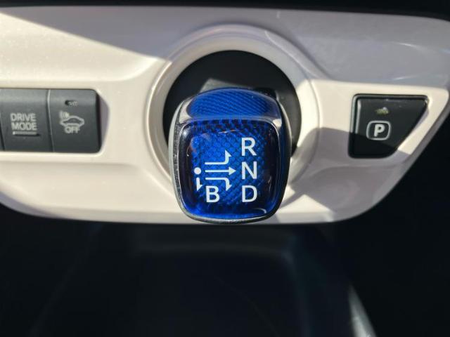 国産車から輸入車まで多様なお客様のニーズのお応えできるように、全国規模で豊富な在庫展開！車のことならWECARSへ！