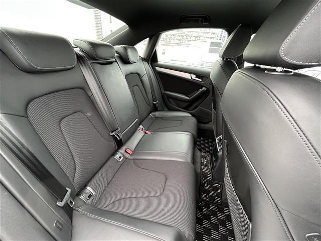 気になる車はすぐにお問い合わせください！画面右側の0066から始まる無料ダイヤルからお問い合わせ下さい！専門スタッフがお車のご質問にお答えいたします！