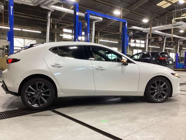 車両右側です。