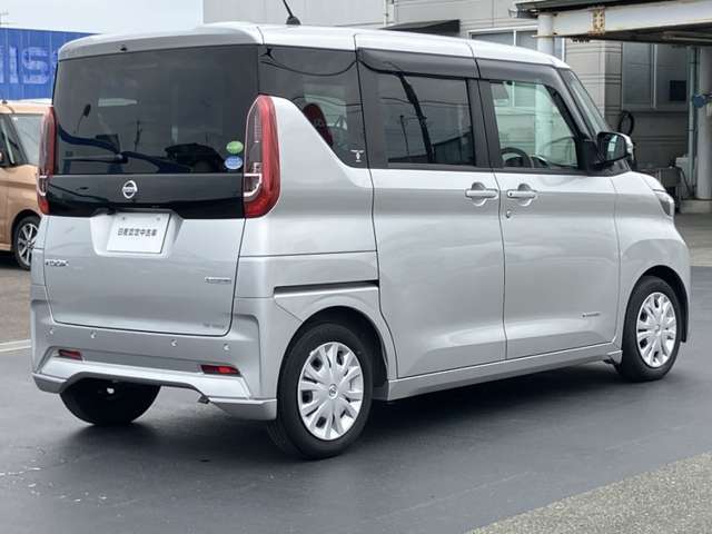 踏み間違い衝突防止アシスト、ペダルの踏み間違いによる急な加速を抑制し衝突回避、被害軽減をアシストしてくれます。