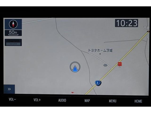 純正SDナビゲーション（NSZT-W68T）　　初めて行く場所も道に迷うことなく安心です。