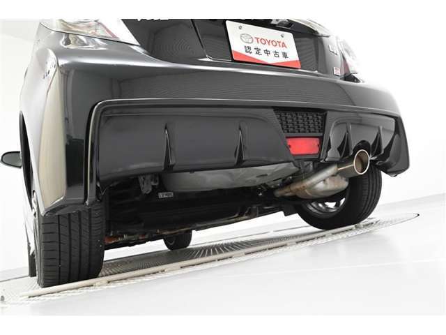 ◇太目のマフラーデュフューザーがリヤビューに迫力を出しています。