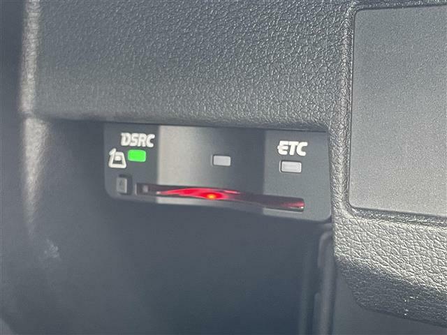 ◆【ETC車載器】ETCカードを挿せば料金所はノンストップ！！ETC割引も受けられるので、今の時代必須装備ですね！