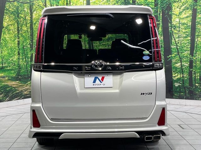 安心の最長10年・走行無制限保証（有償）をご用意。保証内容も充実はもちろん、無料点検＆オイル交換や、年中無休の全国・24時間ロードサービスも付帯されておりますのでご安心下さい。