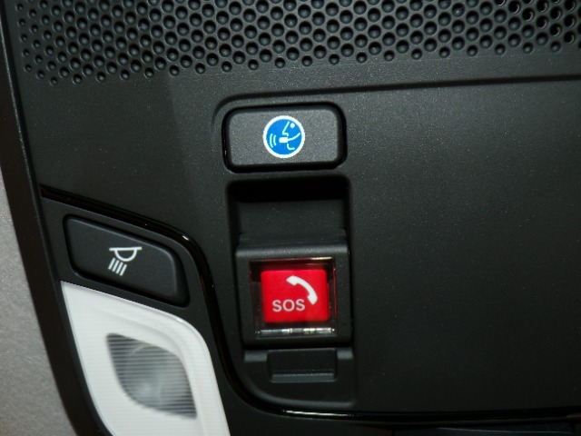 安全運転をサポートする様々な機能が備わっています！