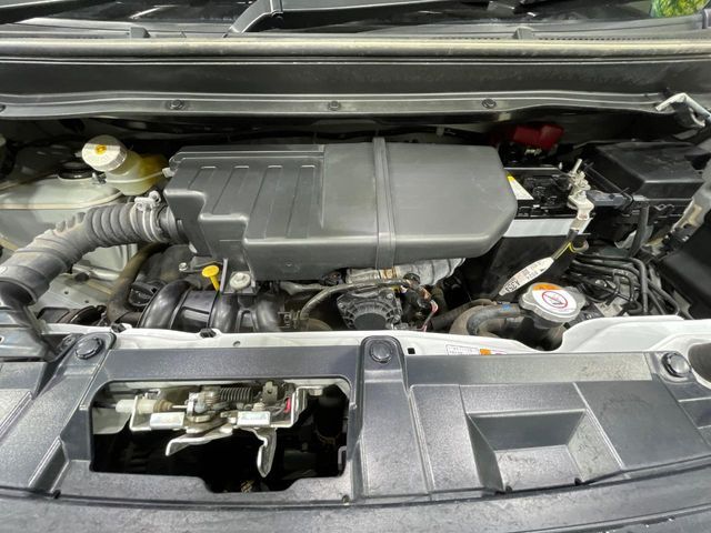 親切・丁寧な専門メカニックスタッフが応対！・車検・点検整備・事故等の修理などアフターサービスも安心。お車のカスタマイズもネクステージのサービススタッフまでご相談ください！