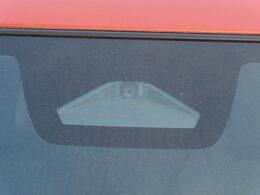 衝突被害軽減ブレーキ付き。