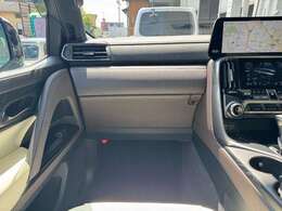 部品が必要な場合、お客様のご要望に応じて純正部品、OEM、社外品、リビルト品、中古品の中からお選びいただけます。まずはお気軽にご相談ください。