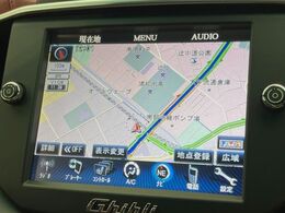 ●純正ナビ:一体感のあるナビは、高級感ある車内を演出してくれます。Bluetooth再生などオーディオ機能も充実しておりますので、運転もより楽しめます♪