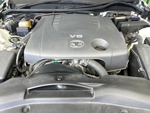 親切・丁寧な専門メカニックスタッフが応対！・車検・点検整備・事故等の修理などアフターサービスも安心。お車のカスタマイズもネクステージのサービススタッフまでご相談ください！