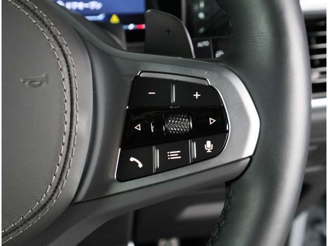 またプレミアムセレクション2年保証のお車は延長保証にご加入頂けます。プレミアムセレクション2年保証からさら最大2年間、合計4年間の保証をお受け頂けます。対象箇所の不具合は無償修理をご提供致します。