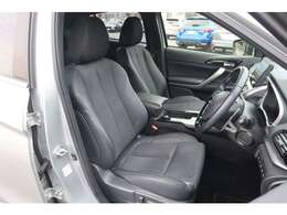 運転席電動シート　センターコンソール　運転席、助手席シートヒーター　サイド＆カーテンエアバック