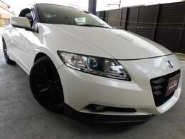 ボンネット等に写る黒い点は店舗内照明の反射が写真に写ってます～