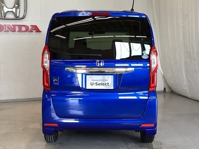 購入後も自社指定整備工場完備でお客様の愛車をしっかりサポート致します！御納車時には安全かつ安心してお乗り頂けるようホンダ専門知識を持つ整備スタッフが点検・整備・装備も説明をしてお渡ししております。