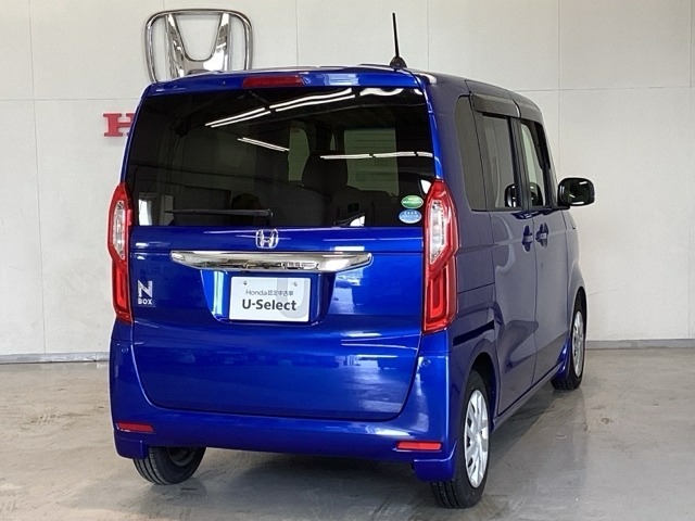 【Honda認定中古車 U-Select】　は3つの安心をお約束します。　1　Hondaのプロが整備した安心。 2　第三者機関がチェックした安心。　3　購入後もHondaが保証する安心。