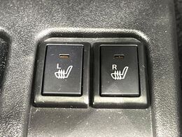 【シートヒーター】寒い日に重宝するシートヒーター！エアコンより早く温まってくれるので寒がりの人も安心ですね♪エアコンの温風は乾燥するから苦手、という方にもをおすすめです。