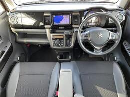 【インパネ全体】全方位で視界が広く、高い目線で運転もしやすいです！