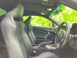 「この車の写真をもっと見たい」「状態が気になる」「この装備はついている？」どんな小さな疑問でもお気軽にお問い合わせください！