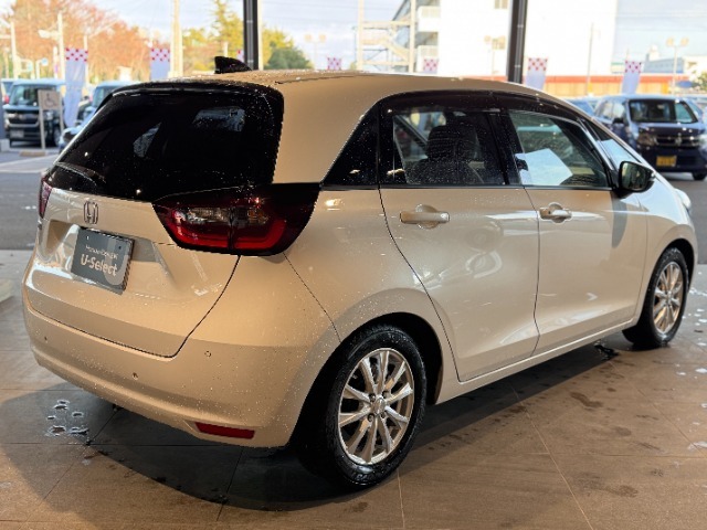 当店中古車には車両価格の中に最長2年間のHonda中古車保証が既に含まれています◎保証期間中は、どれだけ走って頂いても保証が切れることはありません♪※中古車のグレードにより保証期間は変わります。