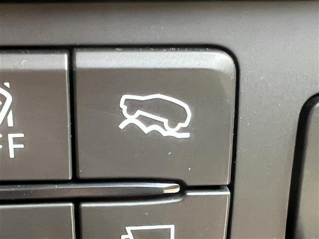 店頭在庫以外にも全国約4万台※の在庫から、ぴったりな1台をご提案します！※2023年10月現在の在庫台数です。売約済の可能性があります。