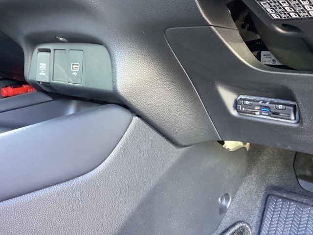 ETC付いてます。ETCが使用可能な道路通行料はキャッシュレスでスマートに走行できます。再セットアップして納車致します