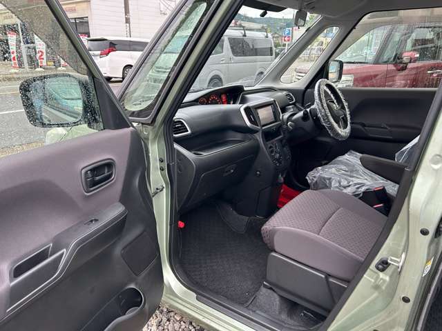 気になるお車が御座いましたら是非一度お問い合わせ下さい！！カーロケート　TEL　076-256-2924