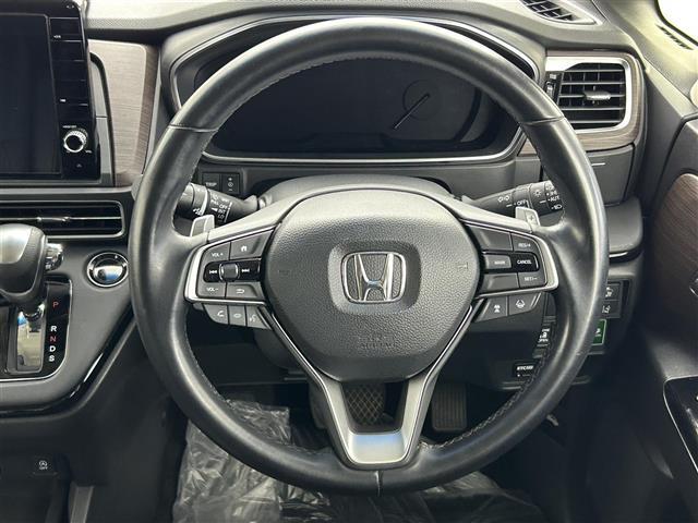 【ハンドル】『ハンドル/ステアリング』の画像になります。写真の内容に関してご不明点、ご質問等がございましたらお気軽にガリバー店舗までお問い合わせください。