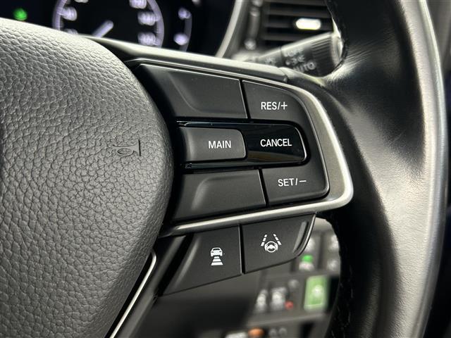 【運転席操作部】『運転席周辺の装備』の画像になります。快適なドライブを楽しむための機能が装備されています！運転席から触れるので使いやすいです！