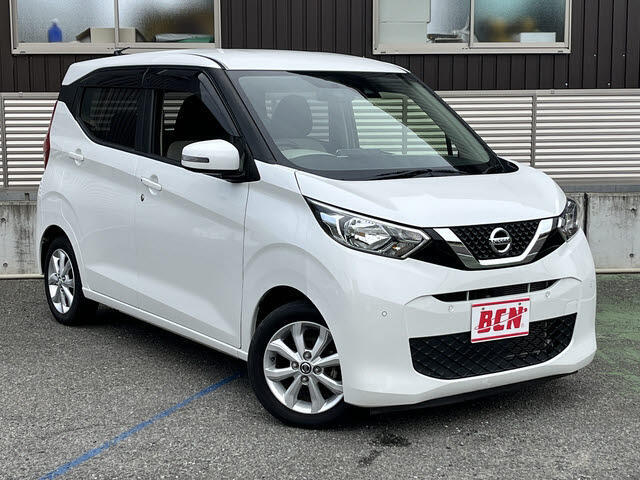 保証も安心！！中古車は4年保証（年式によって異なります）！！色々な保証プランもお客様にお選びいただけます。