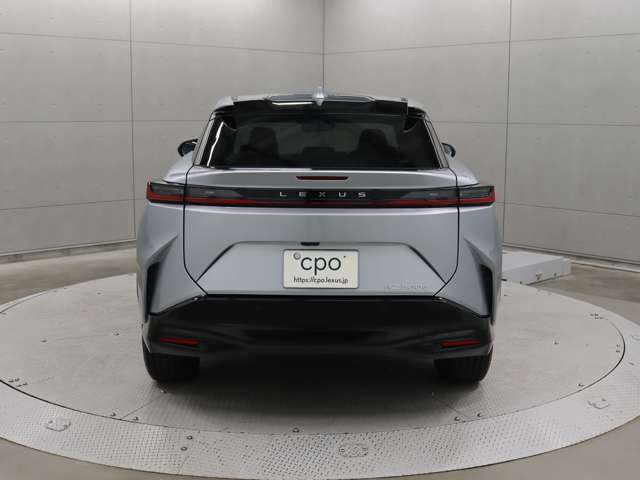 軽量かつ高剛性なボディの実現により車両の基本性能が高められています。
