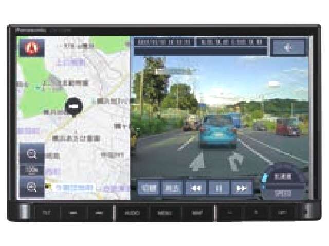 前方・後方映像をすぐに確認※走行中は表示できません。※前方カメラ（Panasonic製）　　地図・映像2画面表示