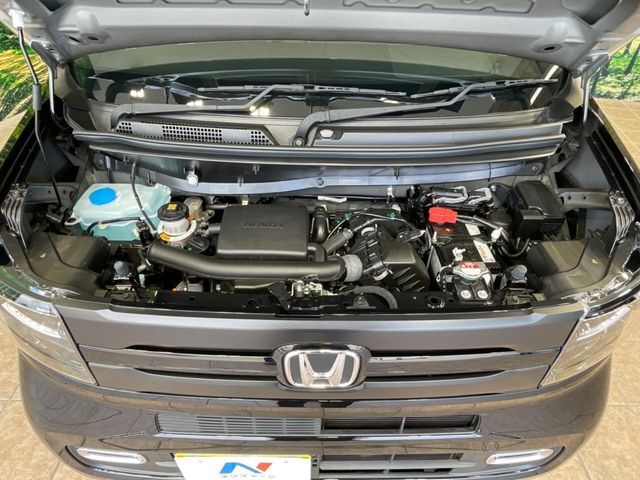 親切・丁寧な専門メカニックスタッフが応対！・車検・点検整備・事故等の修理などアフターサービスも安心。お車のカスタマイズもネクステージのサービススタッフまでご相談ください！
