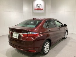 【Honda認定中古車 U-Select】　は3つの安心をお約束します。　1　Hondaのプロが整備した安心。 2　第三者機関がチェックした安心。　3　購入後もHondaが保証する安心。