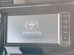 【純正ナビ】人気の純正ナビを装備しております。ナビの使いやすさはもちろん、オーディオ機能も充実！キャンプや旅行はもちろん、通勤や買い物など普段のドライブも楽しくなるはず♪